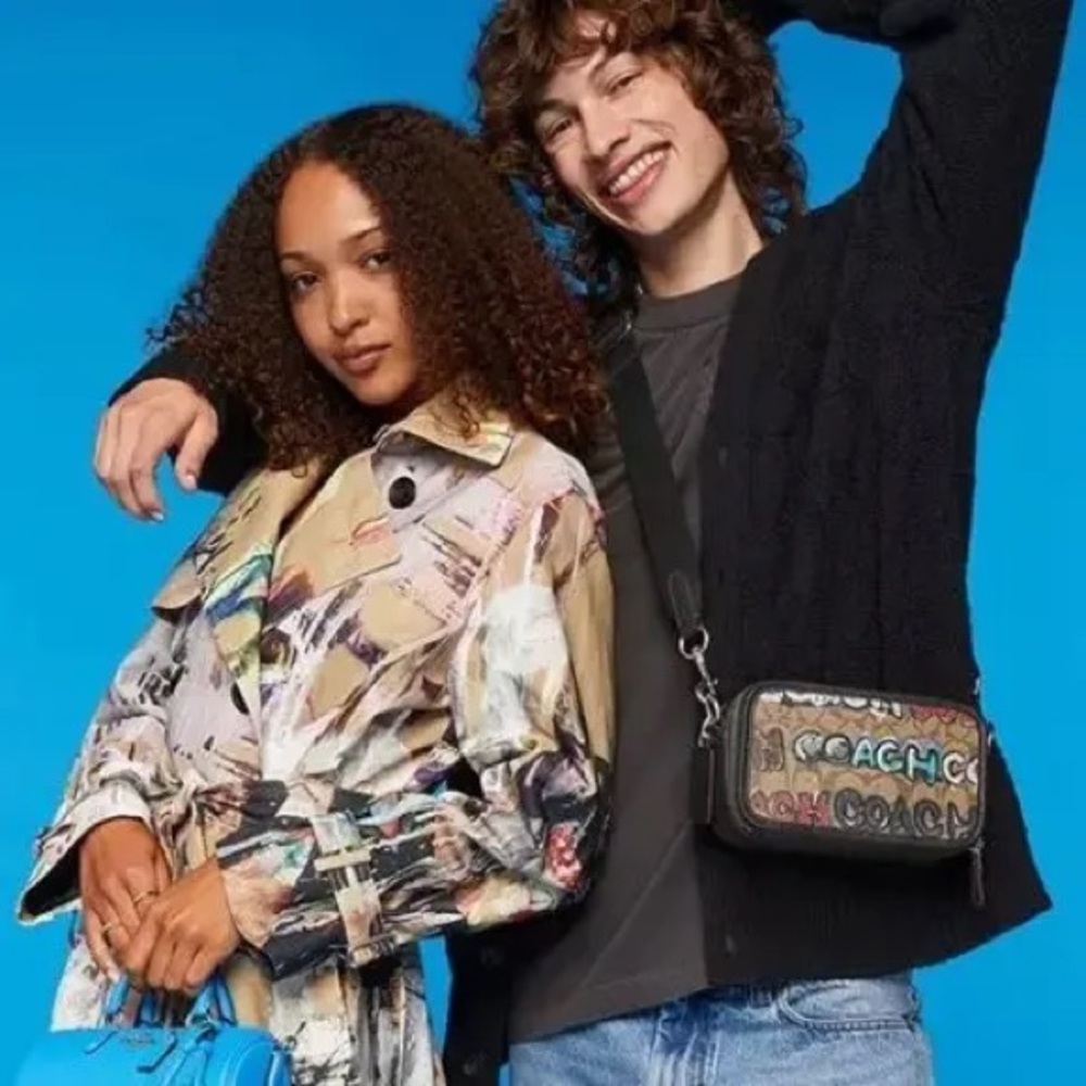 COACH X Super RARE Mint N Serf Wyatt Crossbody Bag in Signature Graffiti Pattern - Picture 8 of 10